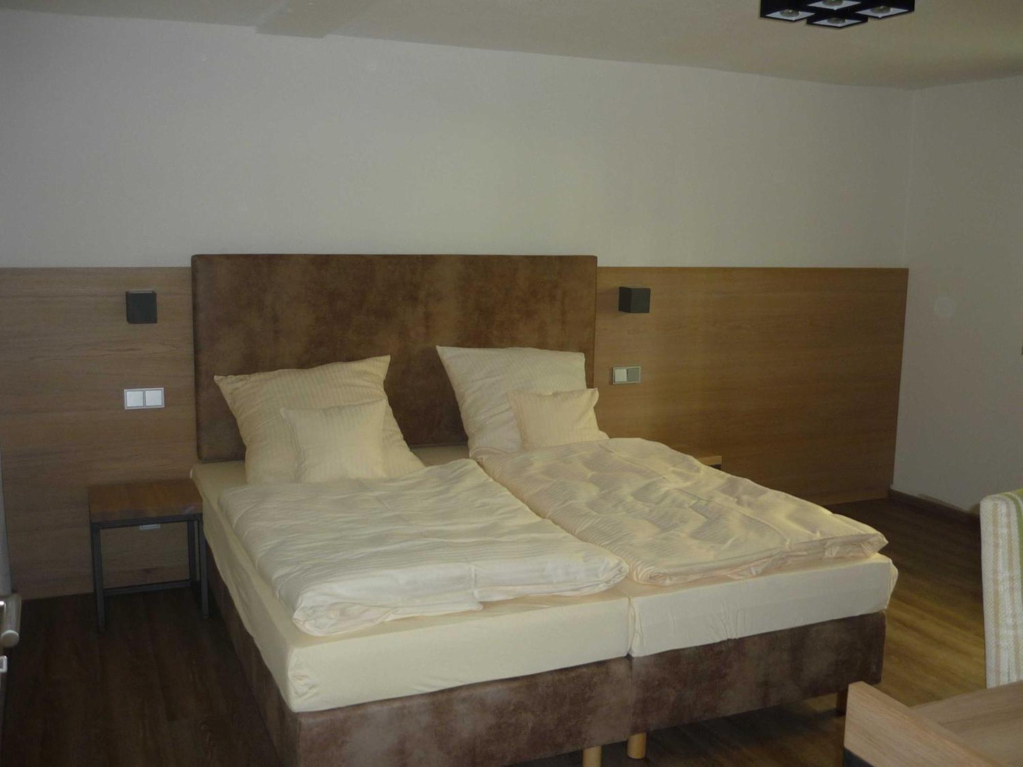 Erlau  Ferienwohnungen Beim Hotel Zur Post, Erlau מראה חיצוני תמונה